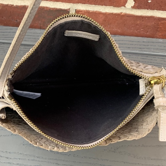 Madewell The Knotted Crossbody Bag in Woven Leather - Picture 10 of 14